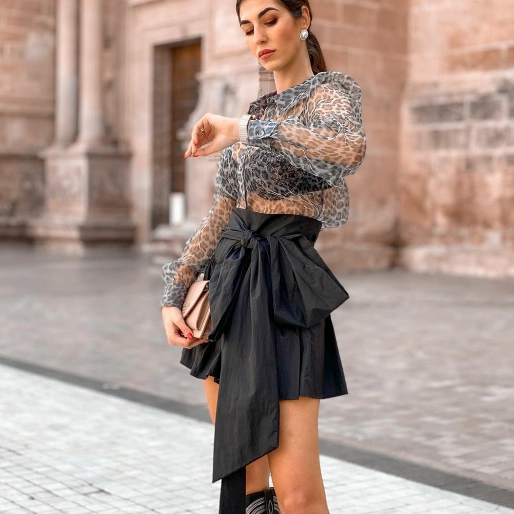 Zara mini skirt with bow